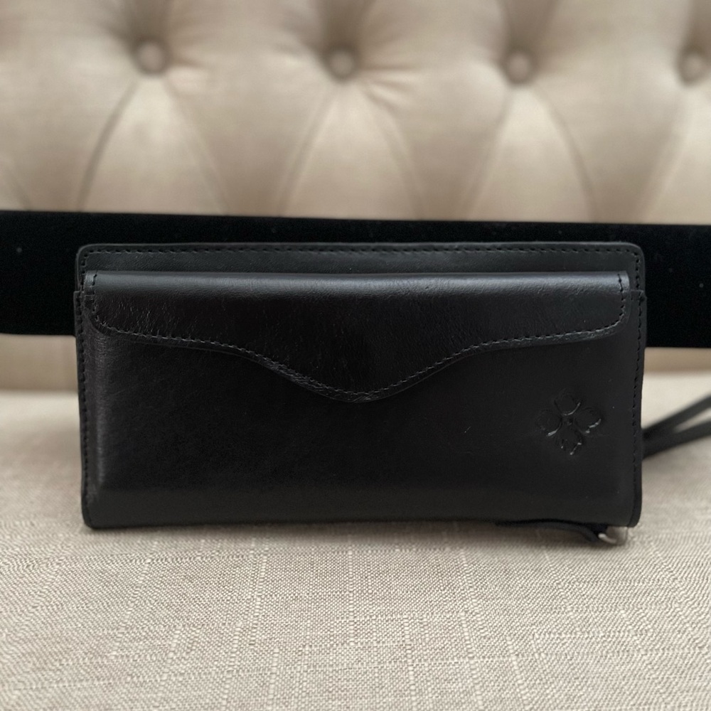 Aveley Crossbody and Valentia Smooth Leather Wallet - Picture 12 of 12